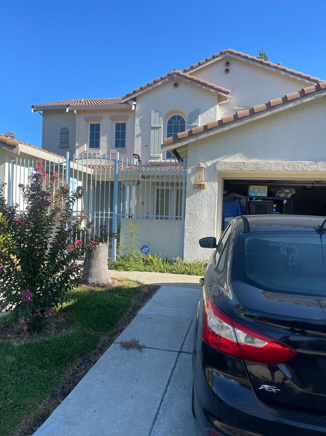 property at 1295 Esplanade Dr