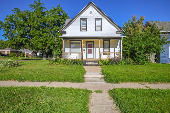 property at 1515 S Duluth Ave