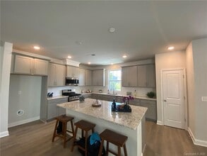 730 Lyndon Station Dr in Pineville, NC - Building Photo - Building Photo