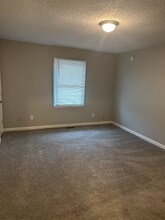 219 W Flower St in Pulaski, TN - Building Photo - Building Photo