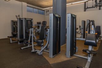 The Towers at Gateway City in St. Louis, MO - Building Photo - Building Photo