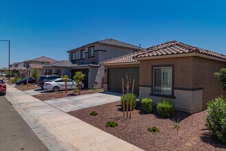 Copper Falls in Buckeye, AZ - Building Photo - Building Photo