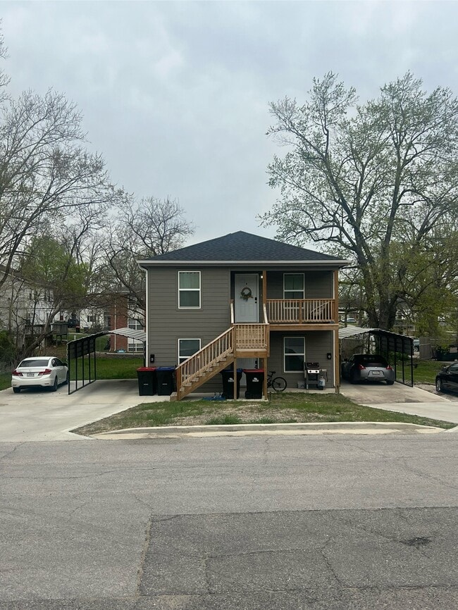property at 405 Jefferson St