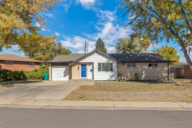 property at 2021 Sherrelwood Cir