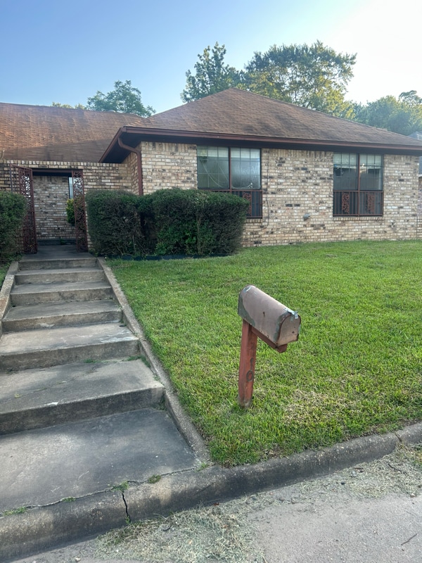 310 Brookwood Dr