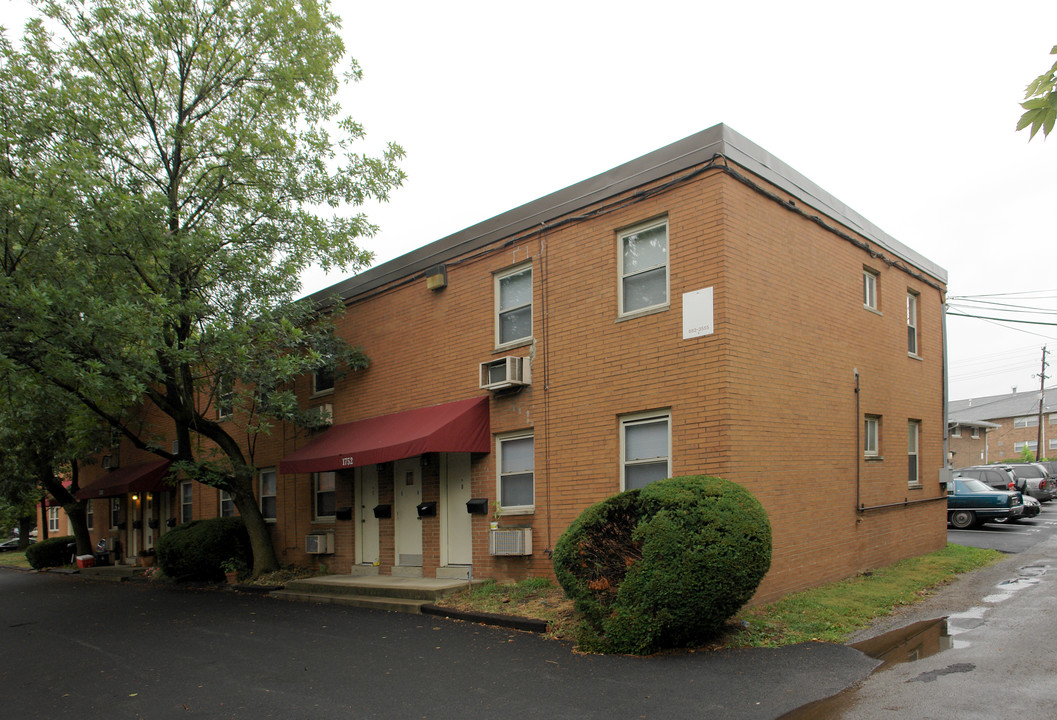 1748-1752 North Star Ave in Columbus, OH - Building Photo