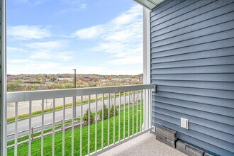 2 Stratton Dr, Unit 2 in Woburn, MA - Building Photo - Building Photo
