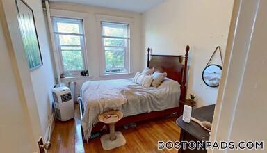 100 Queensberry St in Boston, MA - Building Photo - Building Photo