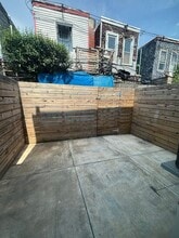 2113 E Cambria St in Philadelphia, PA - Building Photo - Building Photo