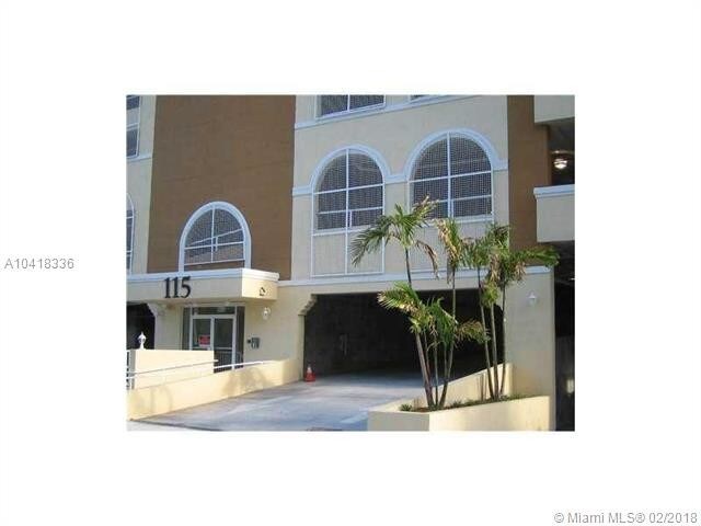 115 SW 11th St-Unit -903 in Miami, FL - Building Photo - Building Photo