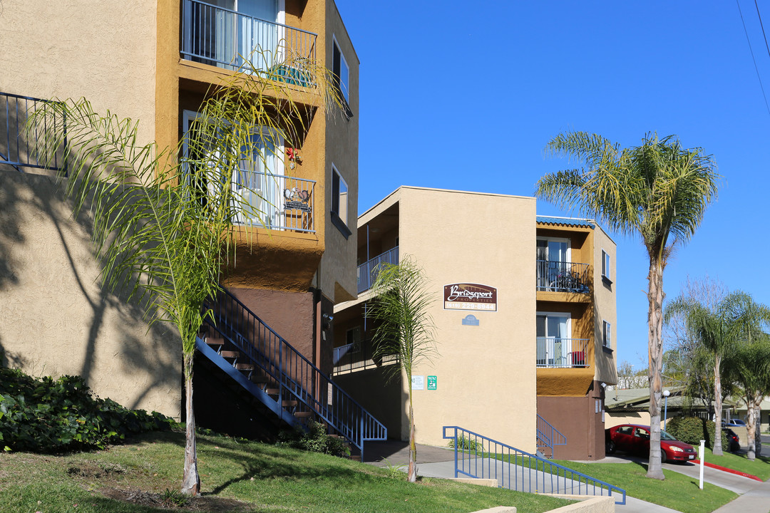 Bridgeport Apartments in San Diego, CA - Building Photo