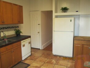 529 N 35th St in Philadelphia, PA - Building Photo - Building Photo