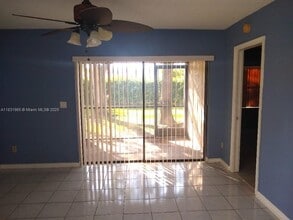 9665 Riverside Dr in Coral Springs, FL - Building Photo - Building Photo