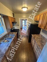 4022 Parrakeet Ave in Toledo, OH - Foto de edificio - Building Photo