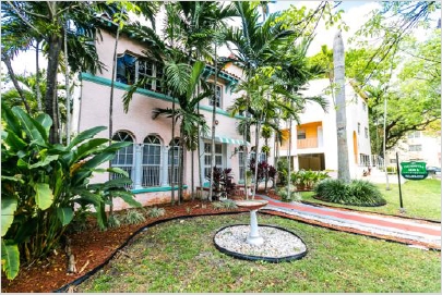 Phoenetia Isles II in Coral Gables, FL - Foto de edificio
