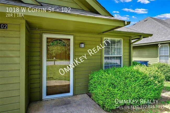 1018 W Coffin St in Denison, TX - Building Photo - Building Photo