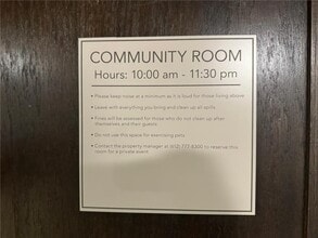 3150 Excelsior Blvd in Minneapolis, MN - Foto de edificio - Building Photo