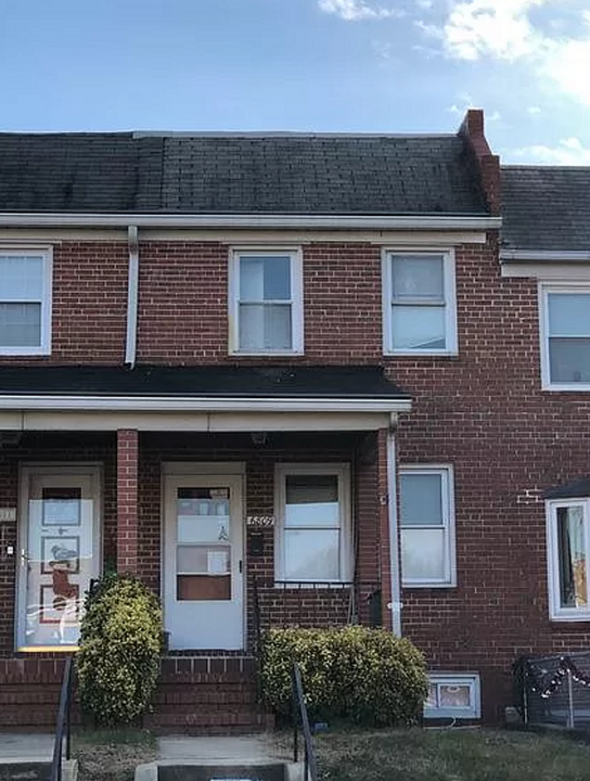 6809 Gough St in Baltimore, MD - Building Photo