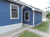 2113 Amy St in Mission, TX - Foto de edificio - Building Photo