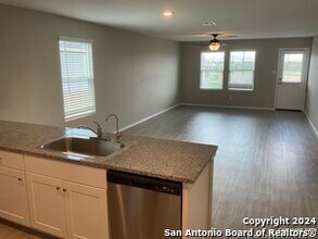 5813 Companion Lp in Bulverde, TX - Building Photo - Building Photo