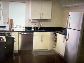 4 Fayette Park, Unit 3 in Cambridge, MA - Building Photo
