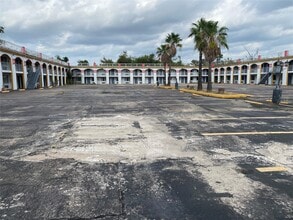 15919 East Fwy in Channelview, TX - Building Photo - Building Photo