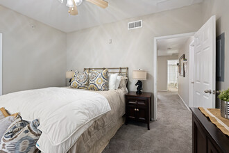 Western Station Apartments in Fort Worth, TX - Building Photo - Interior Photo