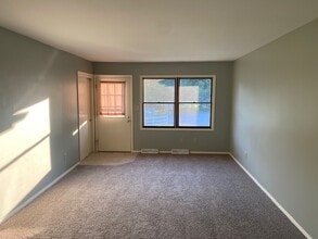 280 Pine Ridge Rd in Battle Creek, MI - Building Photo - Building Photo