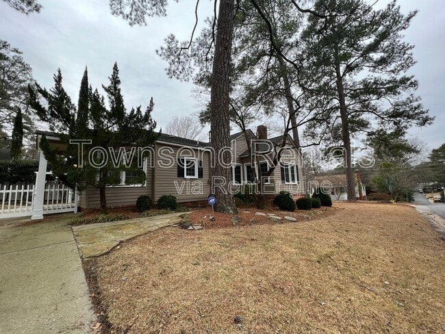 810 Cape Fear Ave in Fayetteville, NC - Building Photo - Building Photo