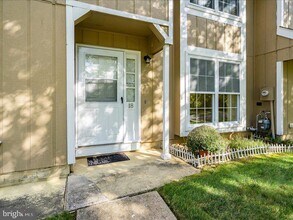 18 Pond View Dr in Plainsboro, NJ - Building Photo - Building Photo