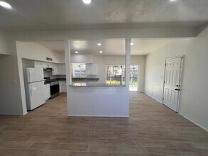 6334 E Calle Luna in Tucson, AZ - Building Photo - Building Photo