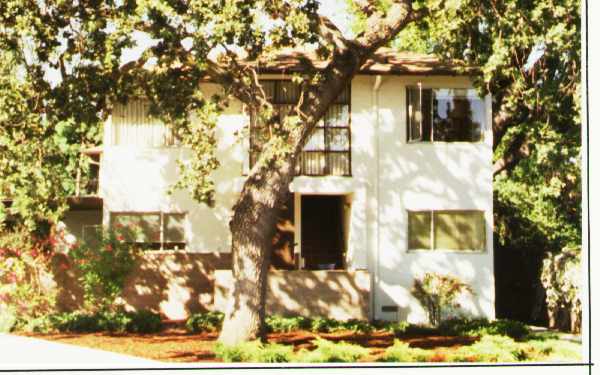 352 Waverly St in Menlo Park, CA - Foto de edificio - Building Photo