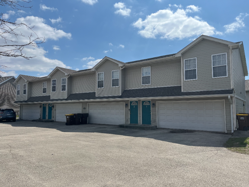 8368 Delta Dr in Machesney Park, IL - Building Photo