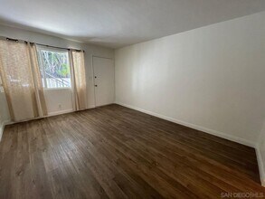 2254 Garnet Ave in San Diego, CA - Building Photo - Building Photo