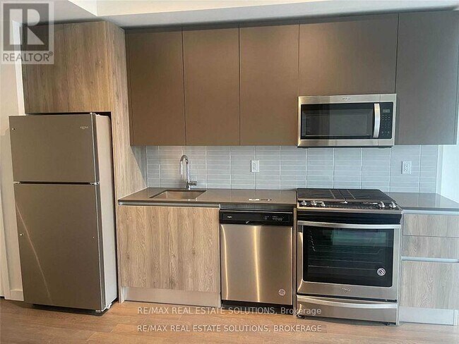 2A Church St in Toronto, ON - Building Photo - Building Photo