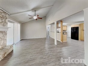 4909 Tiffany Ln, Unit Oasis, Single-Private, Primary in Schertz, TX - Building Photo - Building Photo