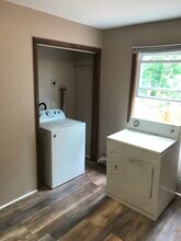 306 /308 Grant Ave, Unit 308 in Morgantown, WV - Foto de edificio - Building Photo