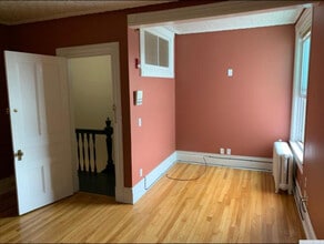 340 Warren St in Hudson, NY - Building Photo - Building Photo