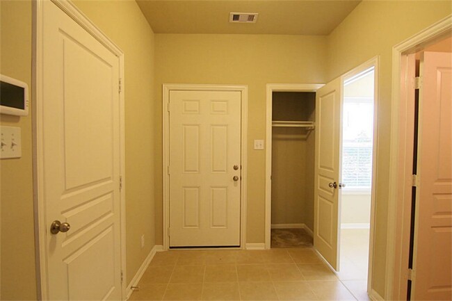 18206 Canary Bluff Ln in Cypress, TX - Building Photo - Building Photo