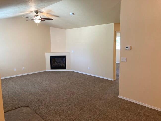 12201 E Boone Ave in Spokane Valley, WA - Building Photo - Building Photo