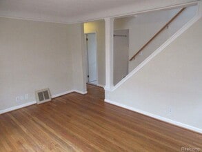 2914 N Alexander Ave in Royal Oak, MI - Building Photo - Building Photo
