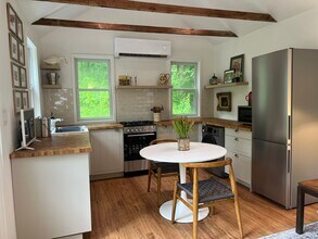 29 Parmalee Hill Rd in Newtown, CT - Building Photo - Building Photo
