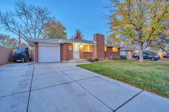 3487 W Alamo Ave in Littleton, CO - Building Photo - Building Photo