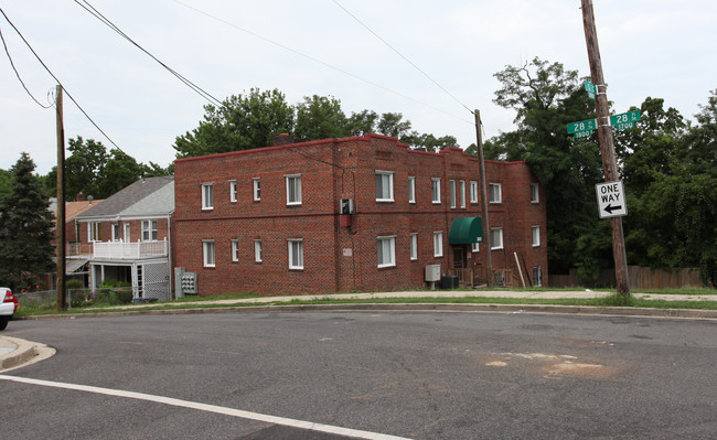 1801 28th Pl SE in Washington, DC - Foto de edificio - Building Photo