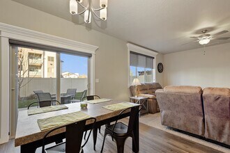 4192 E Esperanto St in Meridian, ID - Building Photo - Building Photo