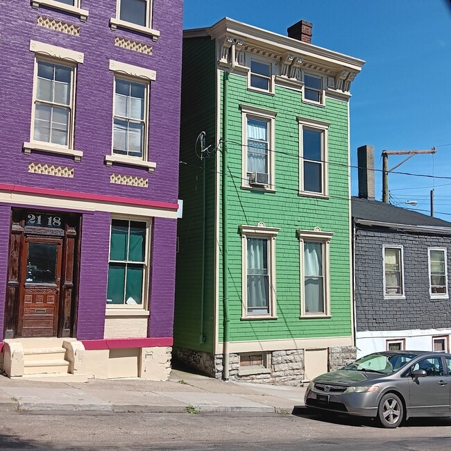 2116 Ravine St, Unit 1 in Cincinnati, OH - Building Photo - Building Photo