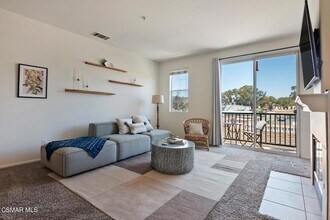2438 Kipana Ave in Ventura, CA - Building Photo - Building Photo