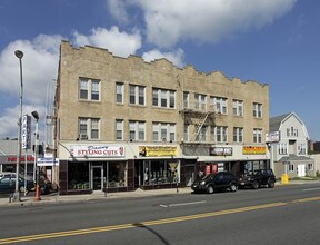 382-388 Bloomfield Ave in Bloomfield, NJ - Building Photo - Building Photo
