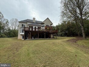 12413 Pueblo Rd in Gaithersburg, MD - Building Photo - Building Photo