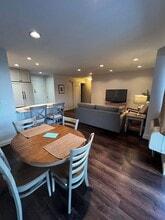 1800 Roundhill Rd in Charleston, WV - Building Photo - Building Photo